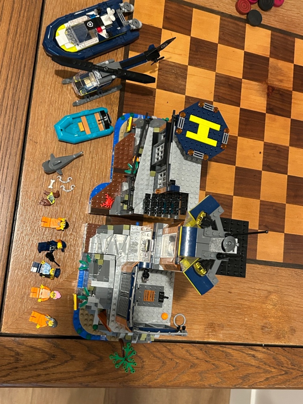 Lego City #60419 Police Prison Island - Picture 14 of 14